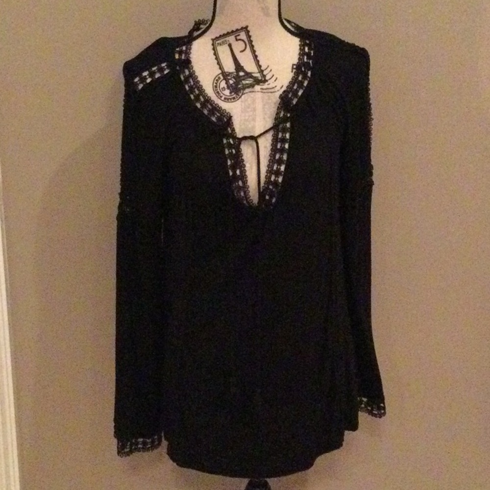WHBM *B2G1F* long sleeve tee with boho vibe - Picture 3 of 9